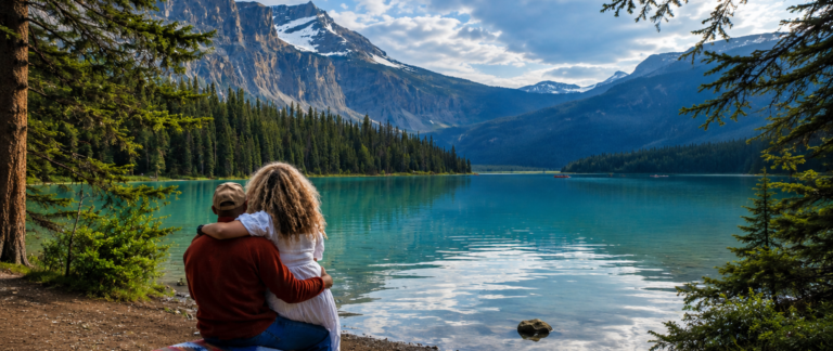 Here’s How to Spend the Perfect Day in the Canadian Rockies Without Driving (plus exclusive 10% discount code)